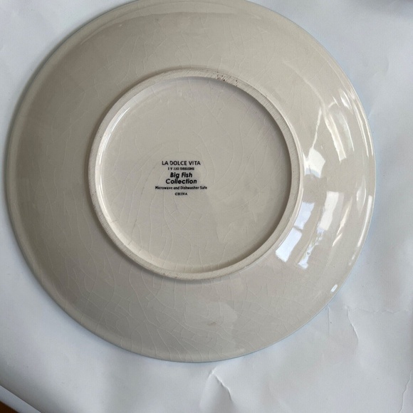 Tropical Plate La Dolce Vita Big Fish Collection Blue and Yellow Tea Lunch 8" - Picture 4 of 5